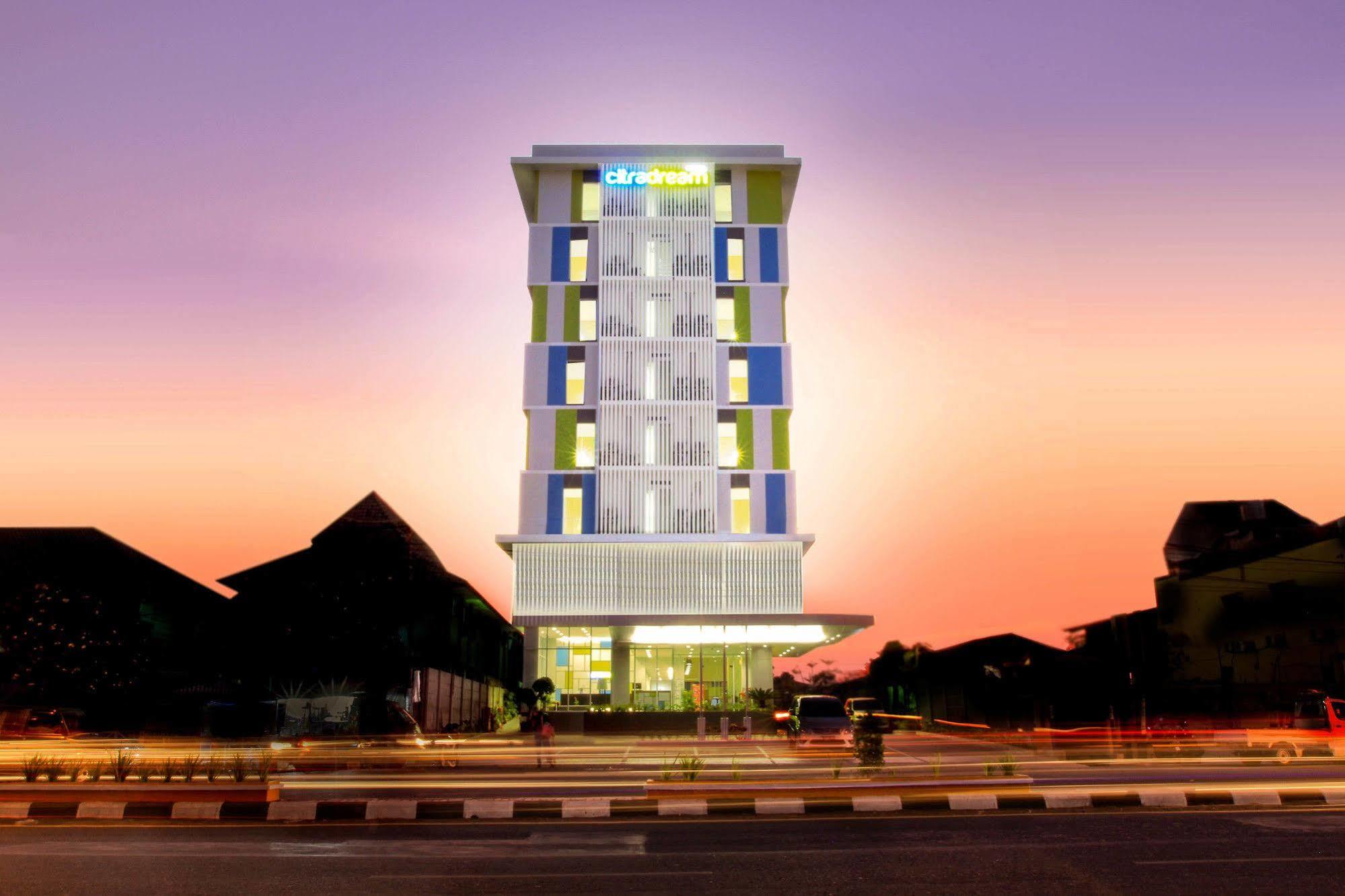 Hotel Citradream Cirebon Exterior foto
